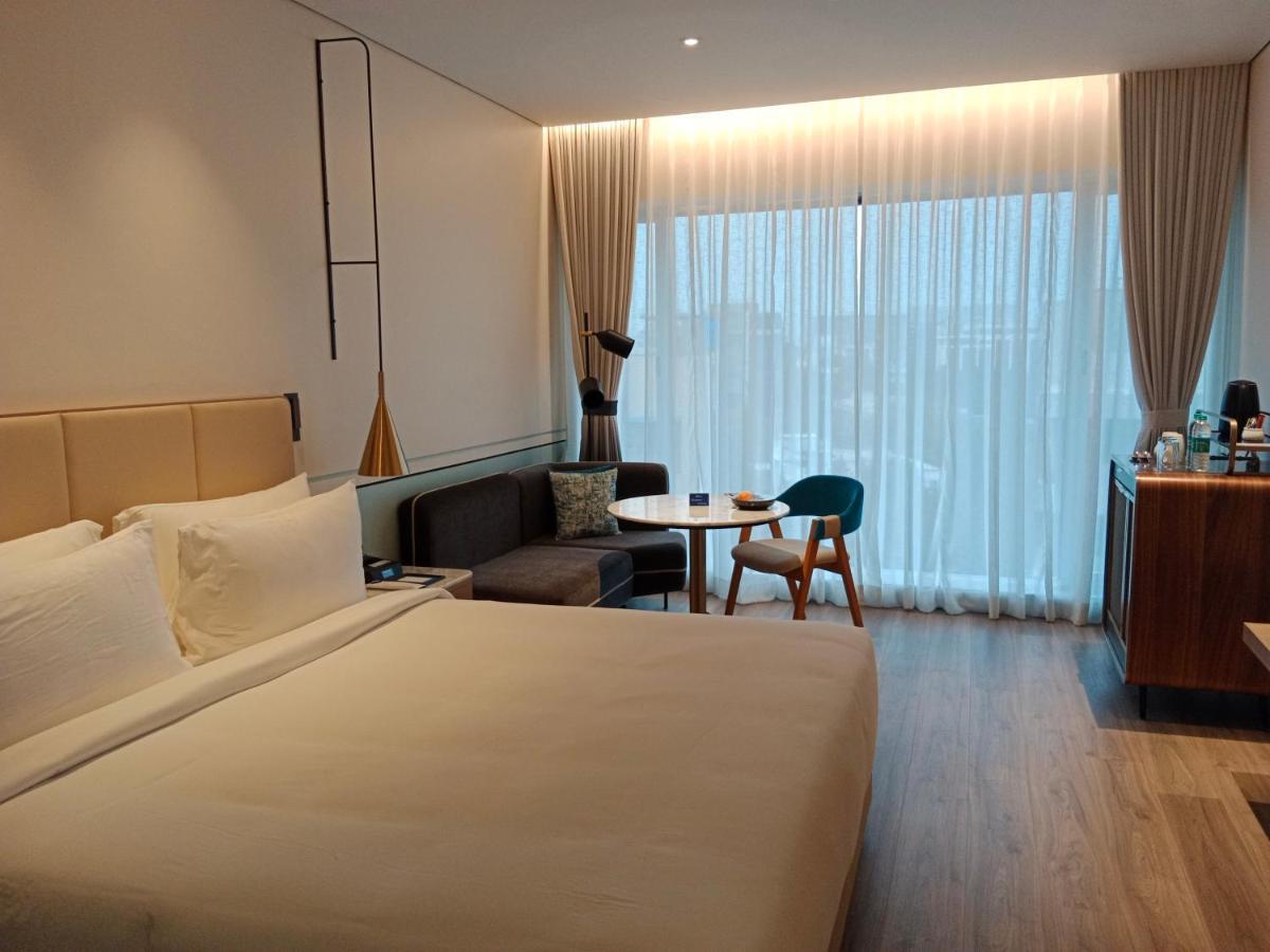 Radisson Blu Mumbai International Airport Hotel Exterior foto Deluxe room